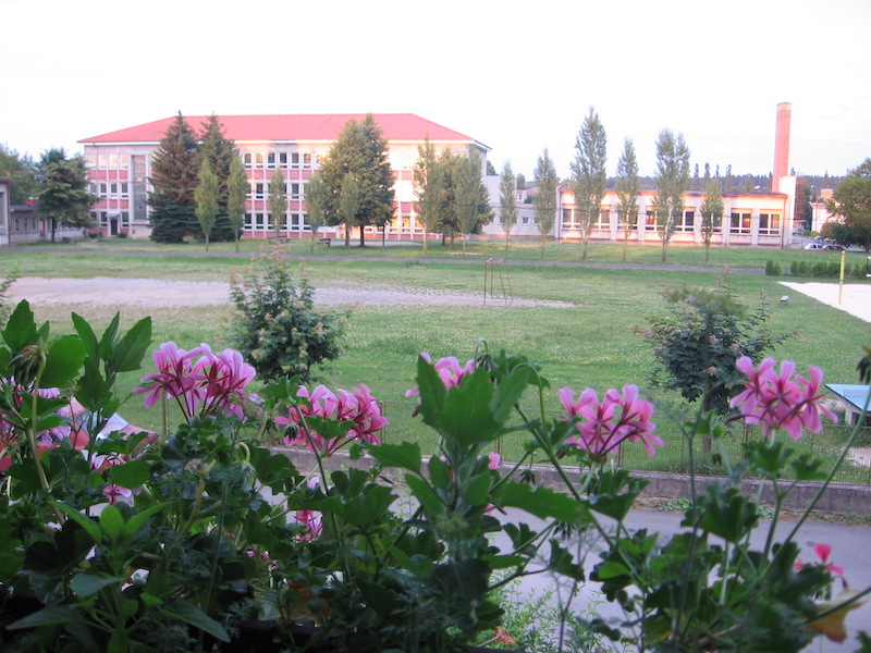 Základní škola Dobronín. Zdroj_ Archiv J. Petřivého.jpg